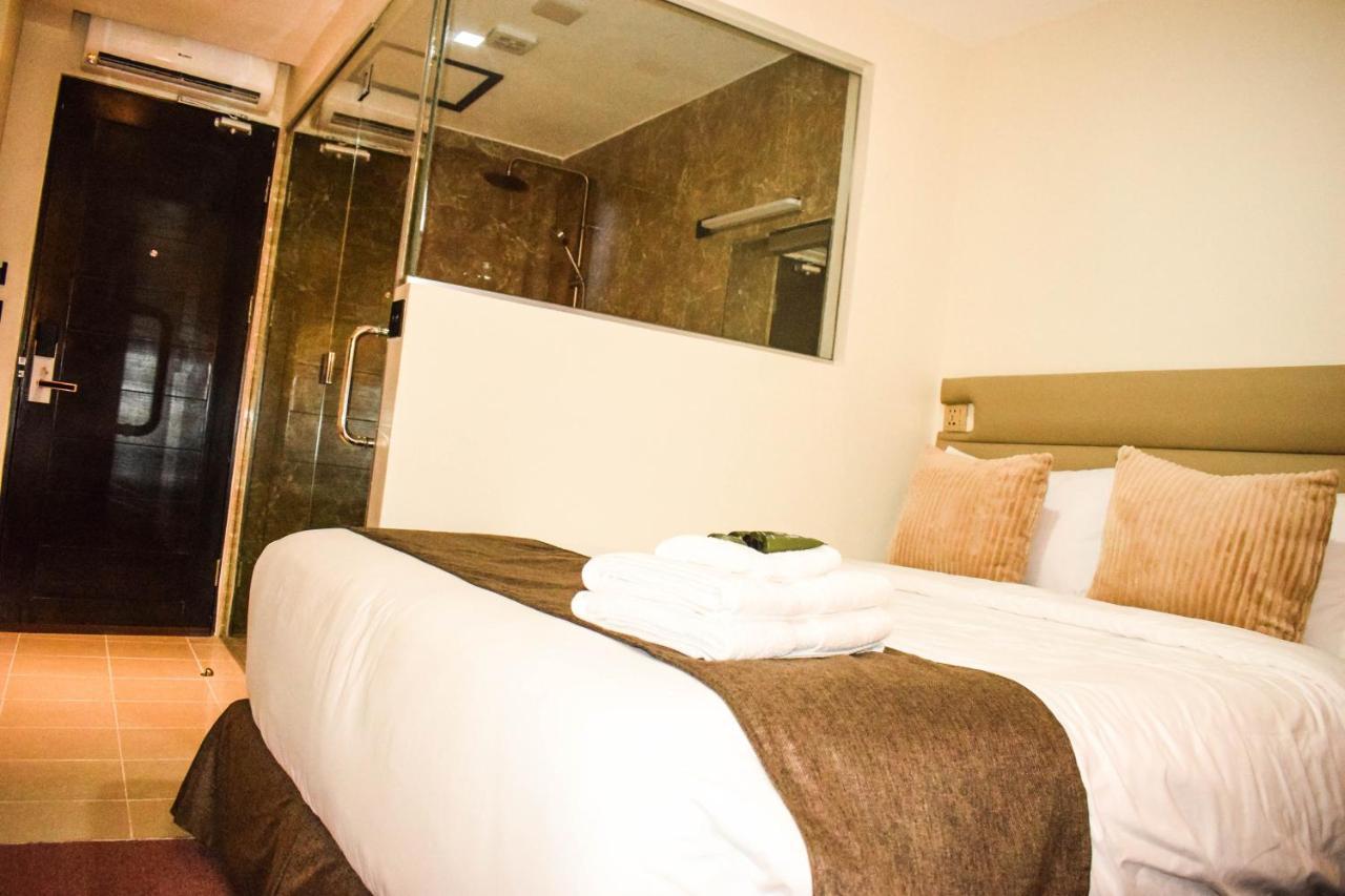 Cebu Dulcinea Hotel And Suites-Mactan Airport Hotel Lapu-Lapu City Eksteriør billede