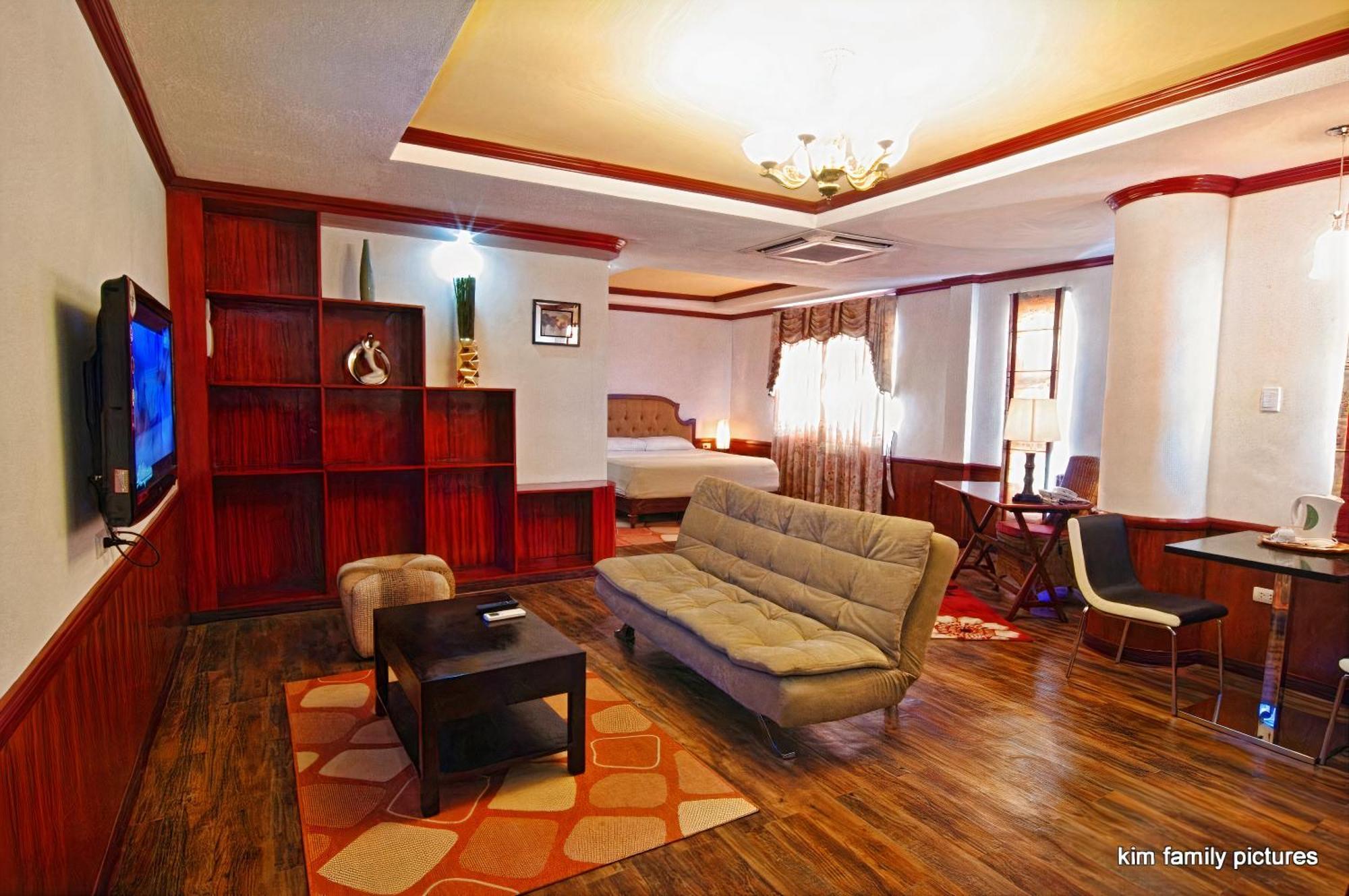Cebu Dulcinea Hotel And Suites-Mactan Airport Hotel Lapu-Lapu City Eksteriør billede