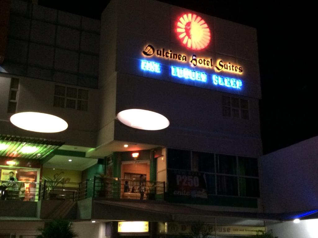 Cebu Dulcinea Hotel And Suites-Mactan Airport Hotel Lapu-Lapu City Eksteriør billede