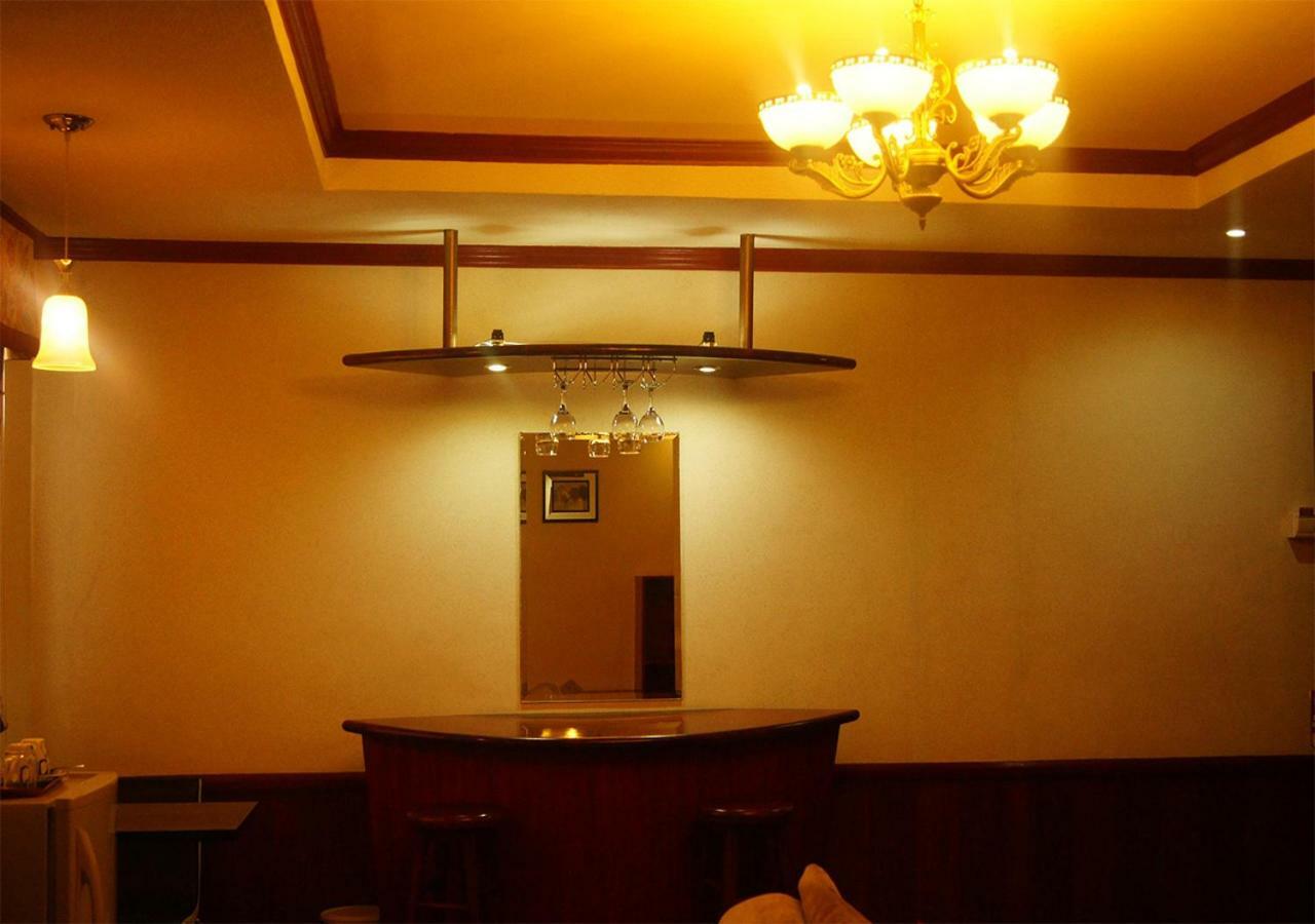 Cebu Dulcinea Hotel And Suites-Mactan Airport Hotel Lapu-Lapu City Eksteriør billede